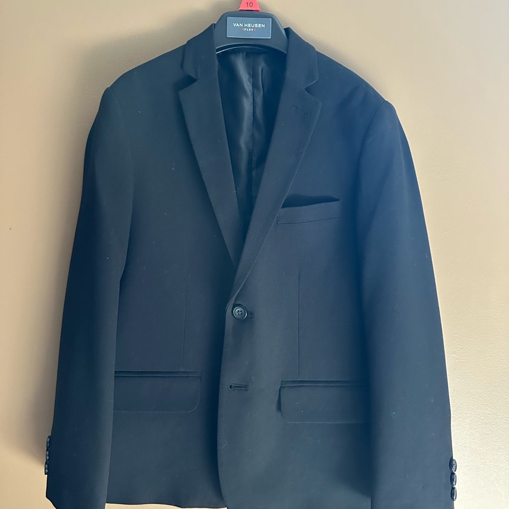 Van Heusen Boys Size 10 - 3-piece Suit - Jacket, White Shirt, Pants. Worn Once.